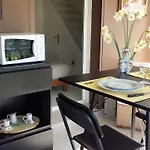 2 Privees Dans Un Jardin D'hiver, Garage Voiture, Velos, Motos * Tourville-sur-Arques