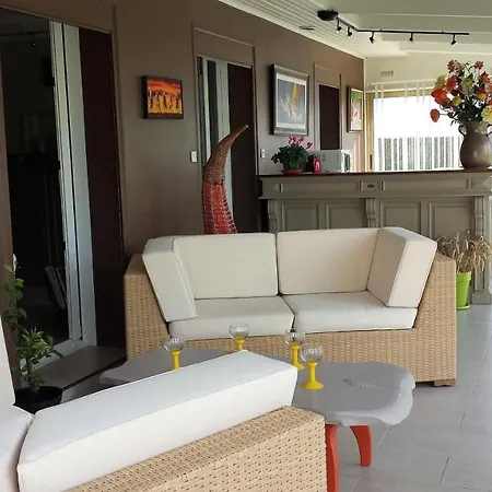 2 Privees Dans Un Jardin D'hiver, Garage Voiture, Velos, Motos Rum i privatbostad Tourville-sur-Arques